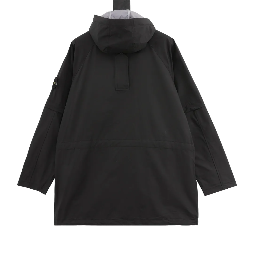 🅿️740 Stone Island/Stone Island outdoor multi-pocket long zipper jacket. In order to restore all the texture of ZP, this year the team spent several months and finally shipped it. All excipients are restored to ZP! Highly permeable laminated fabric Gore-tex imitates water-breathable film, which feels better and more comfortable. The fabric has certain waterproof, windproof and UV-proof effects. It is one of the must-have jacket fabrics in Stone Island. It is light and thin because of the characteristics of the fabric. It is functional and full of outdoor sports. There are two pockets on the chest, and there is the logo embroidery of Stone Island nautical compass badge on the arm. It is a must-have item for outdoor travel! size：XS-L